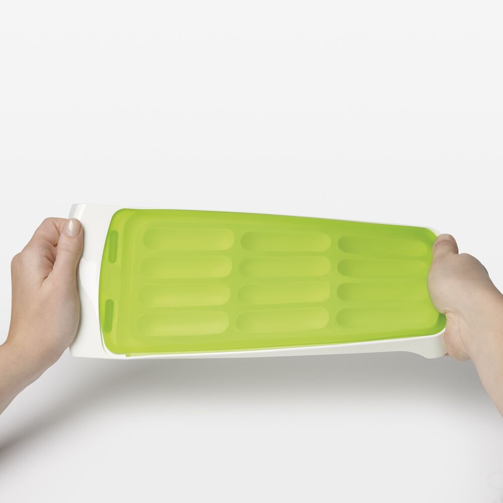 No-Spill Ice Stick Tray K0