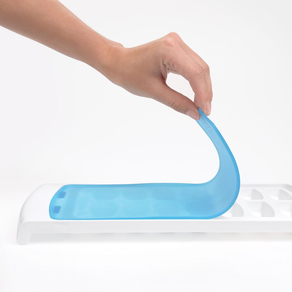 No-Spill Ice Cube Tray S6