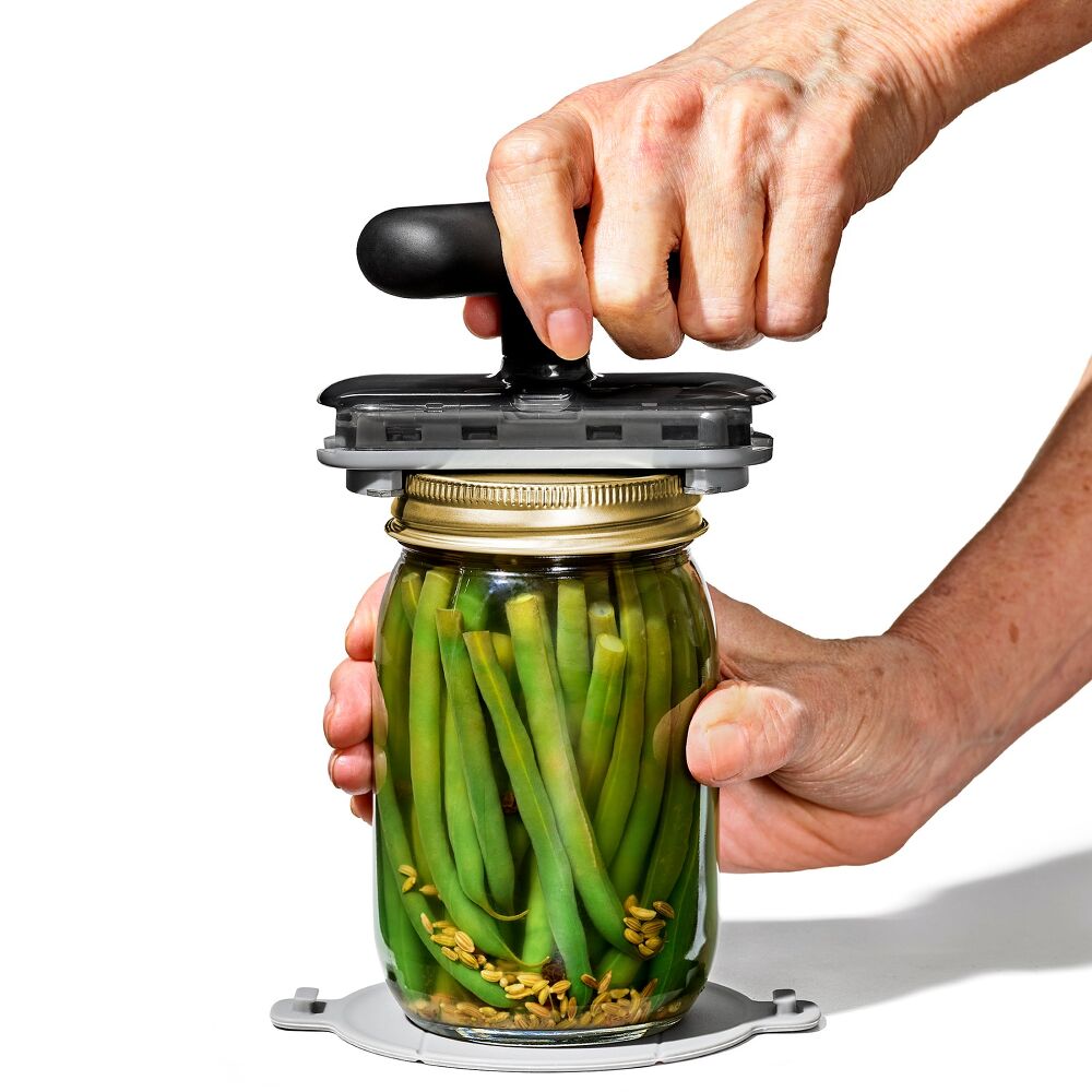 Twisting Jar Opener With Basepad P4