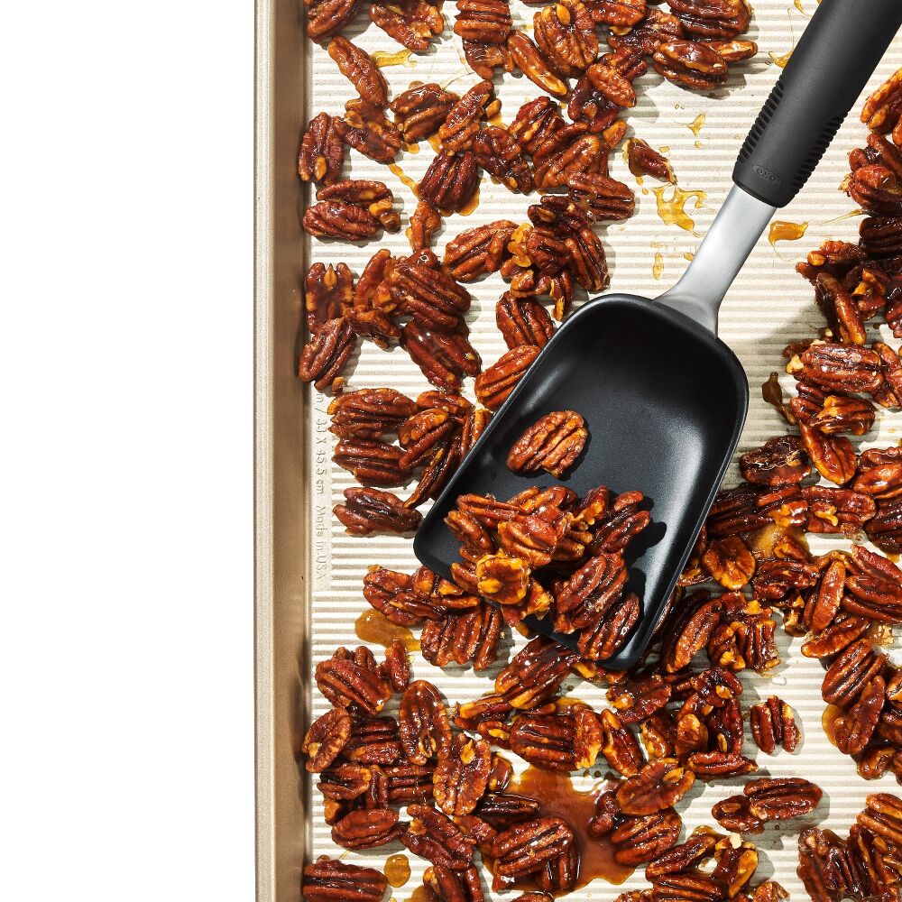 Sheet Pan Scoop I6