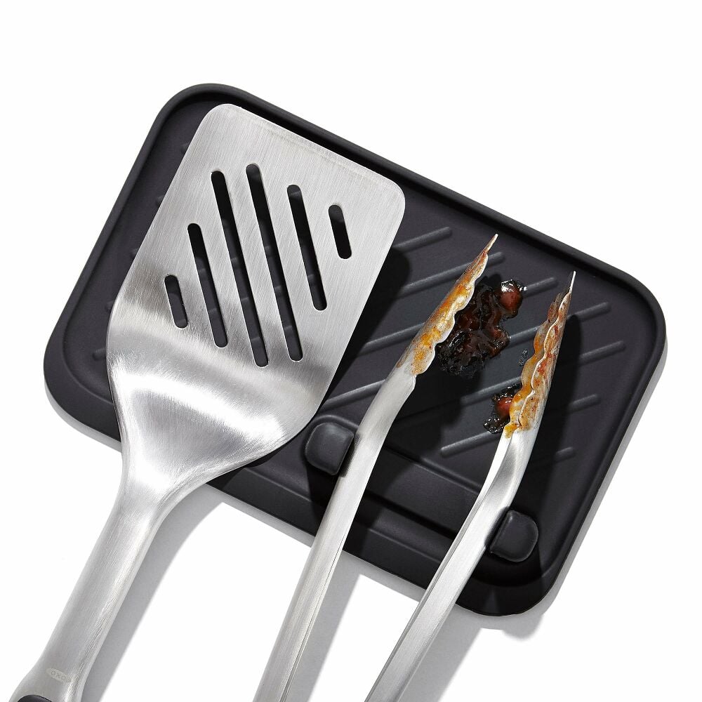 OXO Good Grips Grilling Turner and Tongs Set Q8