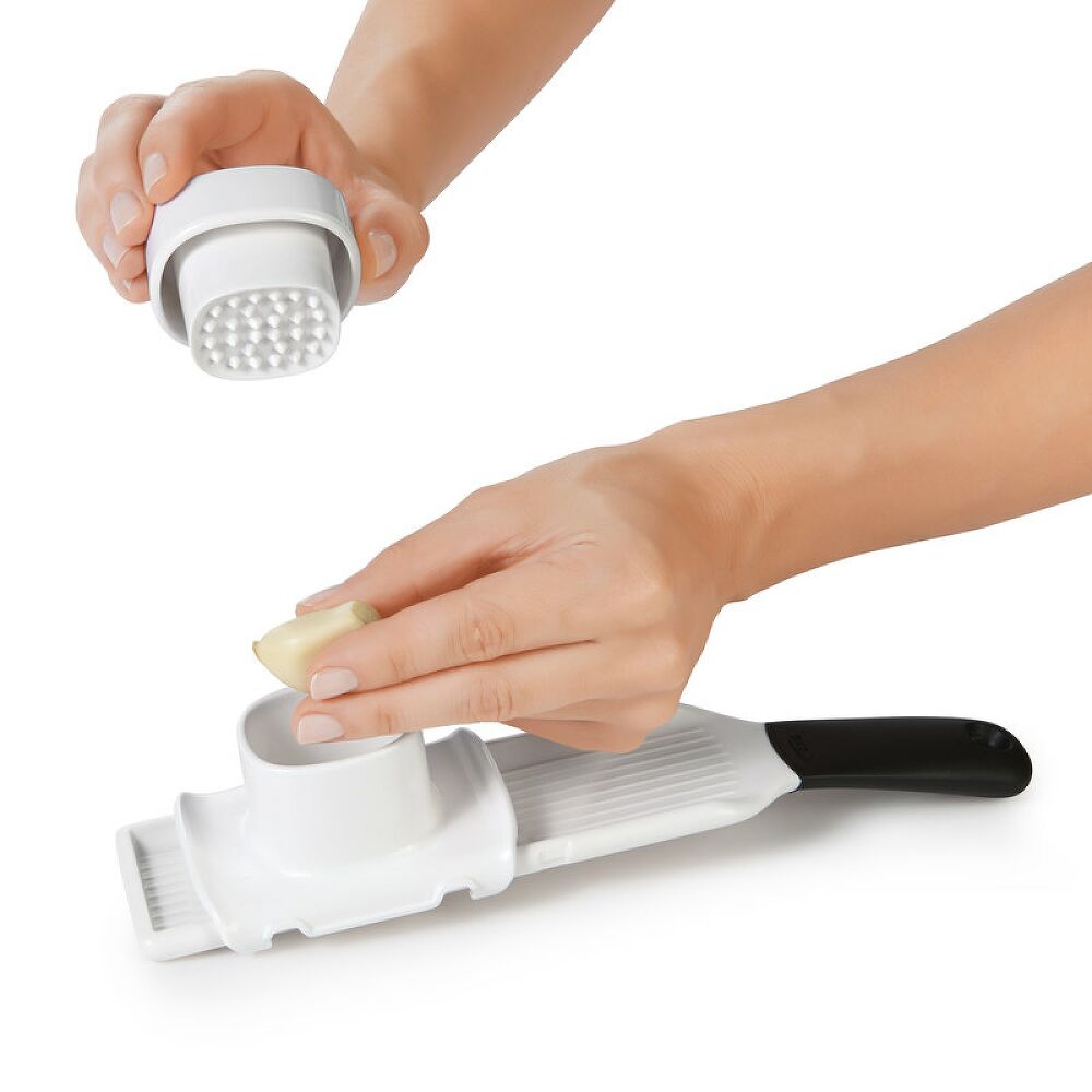 OXO Good Grips Garlic Slicer M6