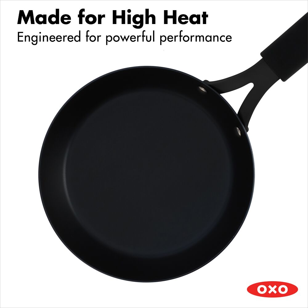 Carbon Steel Obsidian Series 8-Inch Frypan with Silicone Sleeve H5