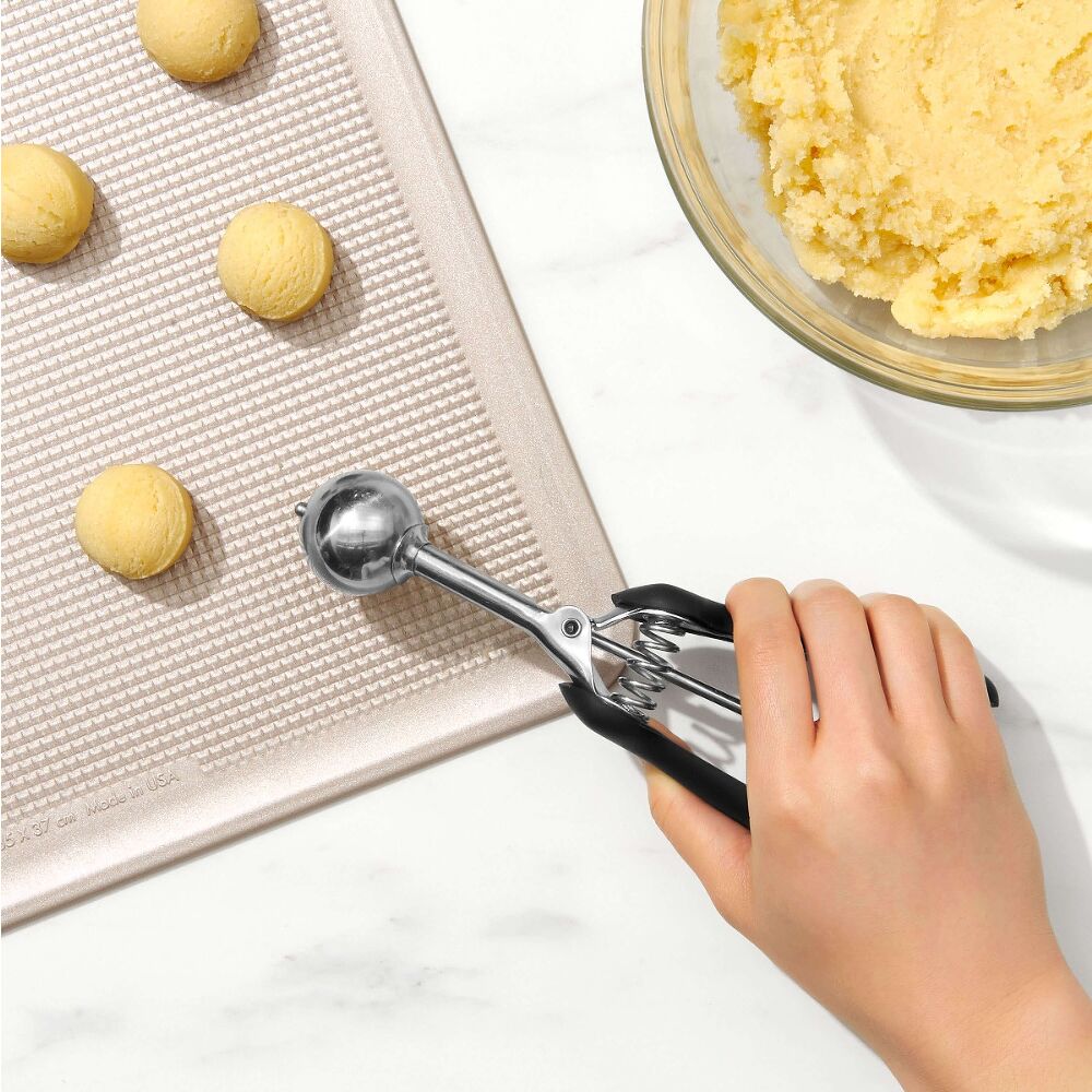 Small Cookie Scoop T4