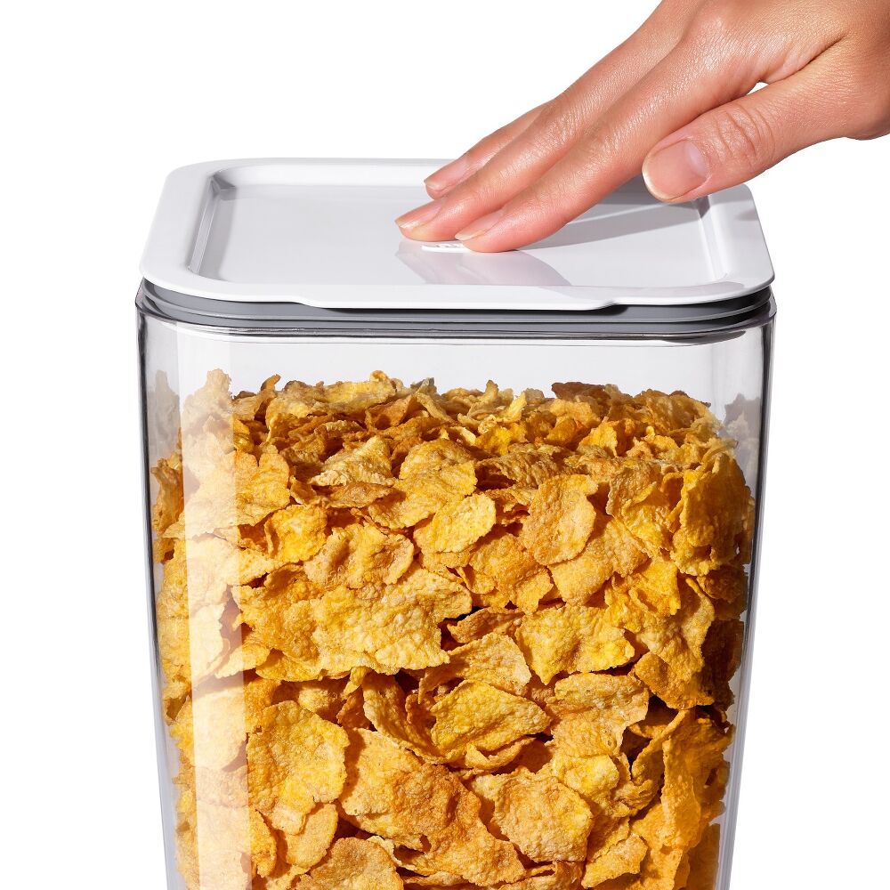 OXO Good Grips Countertop Cereal Dispenser R8