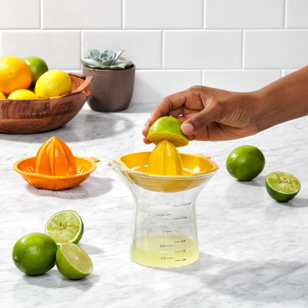 2-in-1 Citrus Juicer D0
