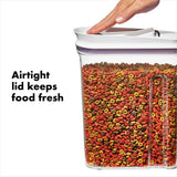 OXO Good Grips Pet Food Dispenser - 4.5 Qt/4.3 L Z0
