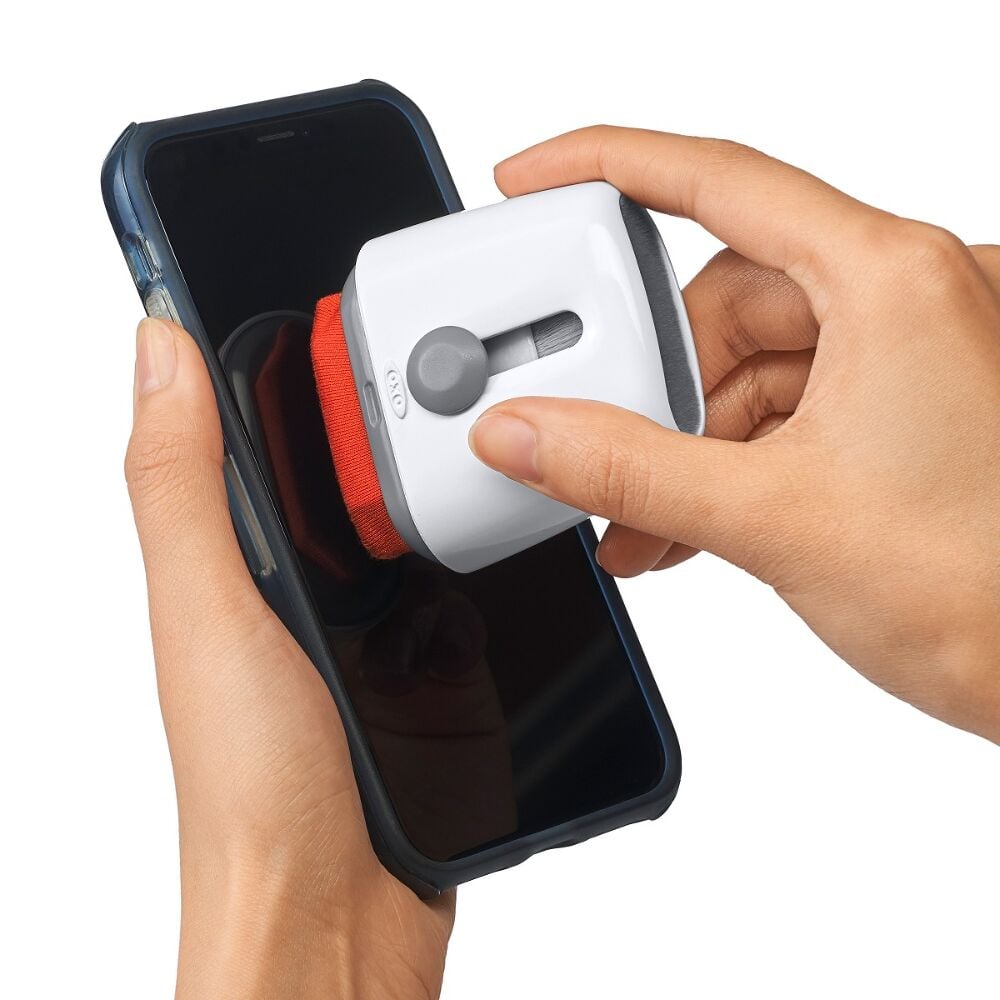 Sweep & Swipe Laptop Cleaner P8