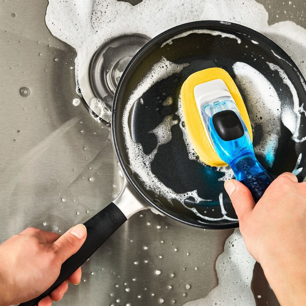 Soap Dispensing Dish Sponge L5