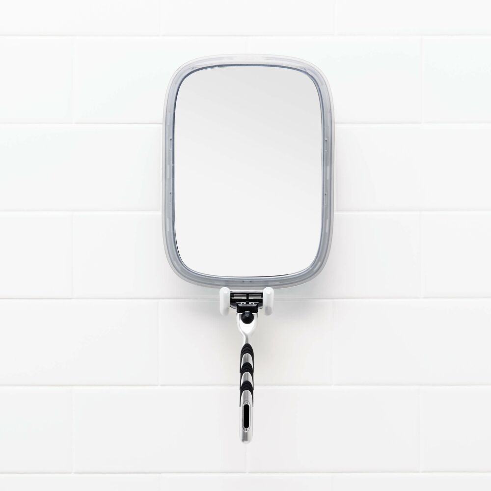 StrongHold™ Suction Fogless Mirror D1