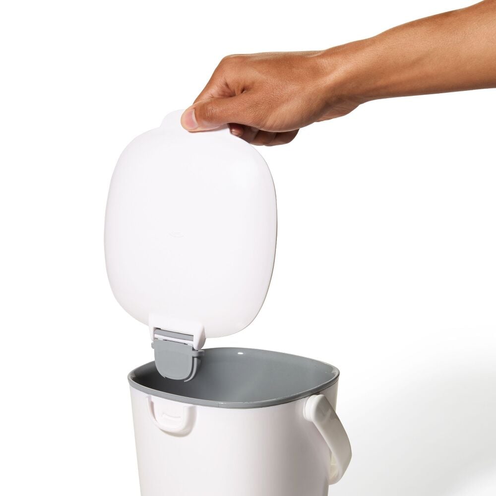 Easy-Clean Compost Bin - 0.75 Gal C3