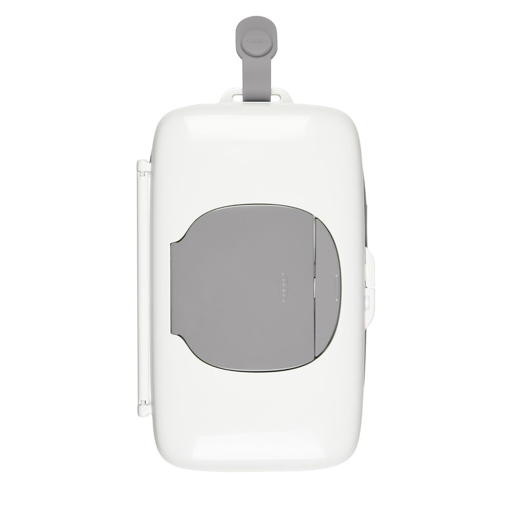 On-the-Go Wipes Dispenser with Diaper Pouch K5