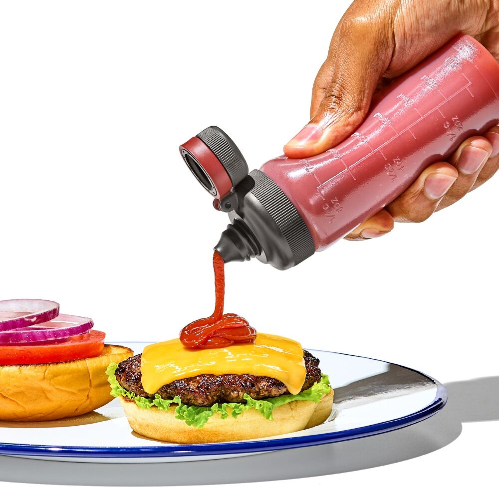 Outdoor 7-Piece Spice Shaker & Squeeze Bottle Set E1