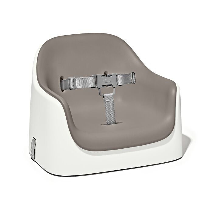Nest Booster Seat with Removable Cushion F4