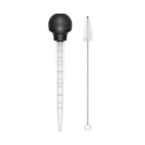 Baster with Cleaning Brush Y7